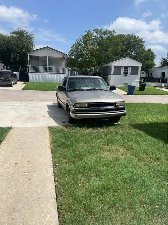 1998 Chevrolet S-10 - Image 4 of 7
