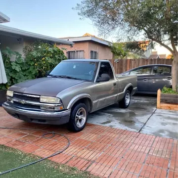 1998 Chevrolet S-10 LS Short Bed