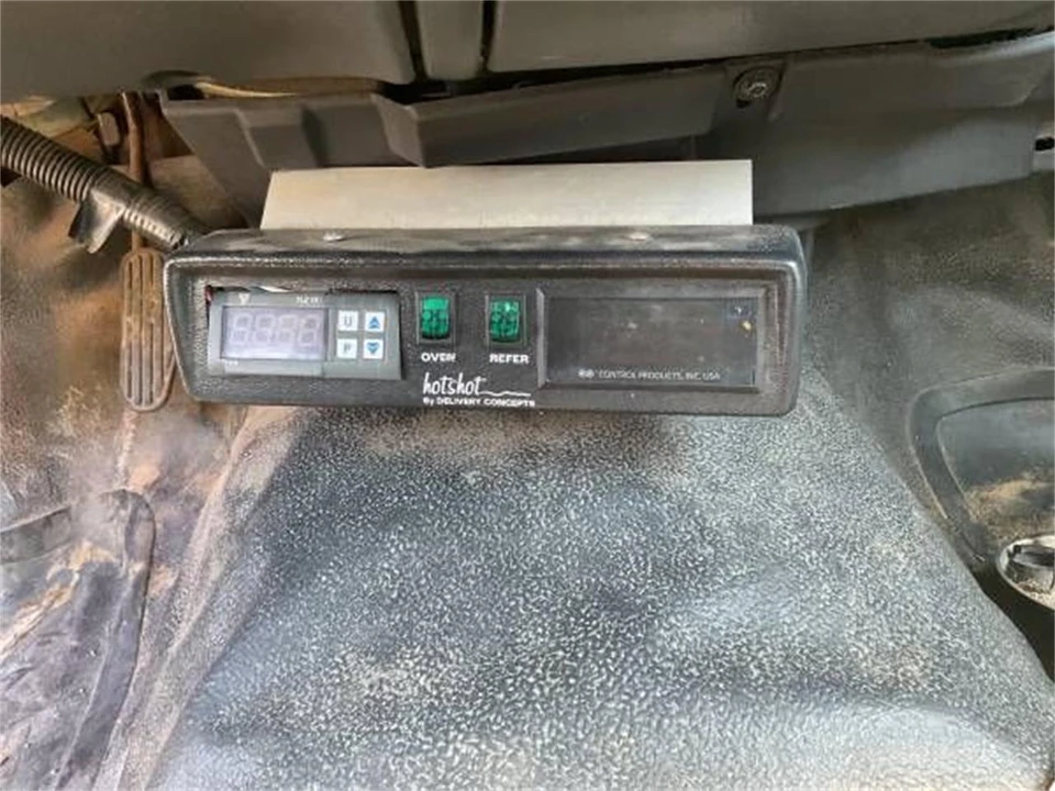 1998 Chevrolet S-10 - Image 9 of 14
