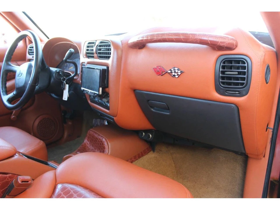 1998 Chevrolet S-10 - Image 25 of 31