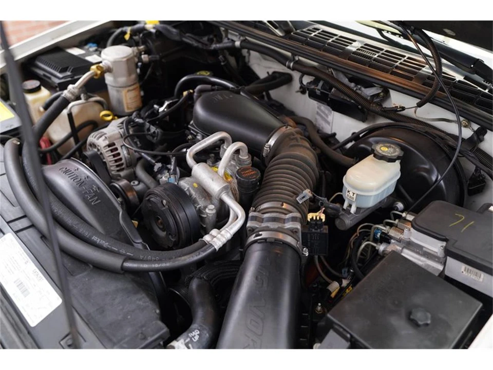 1998 Chevrolet S-10 - Image 14 of 31