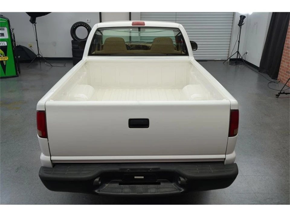 1998 Chevrolet S-10 - Image 6 of 31