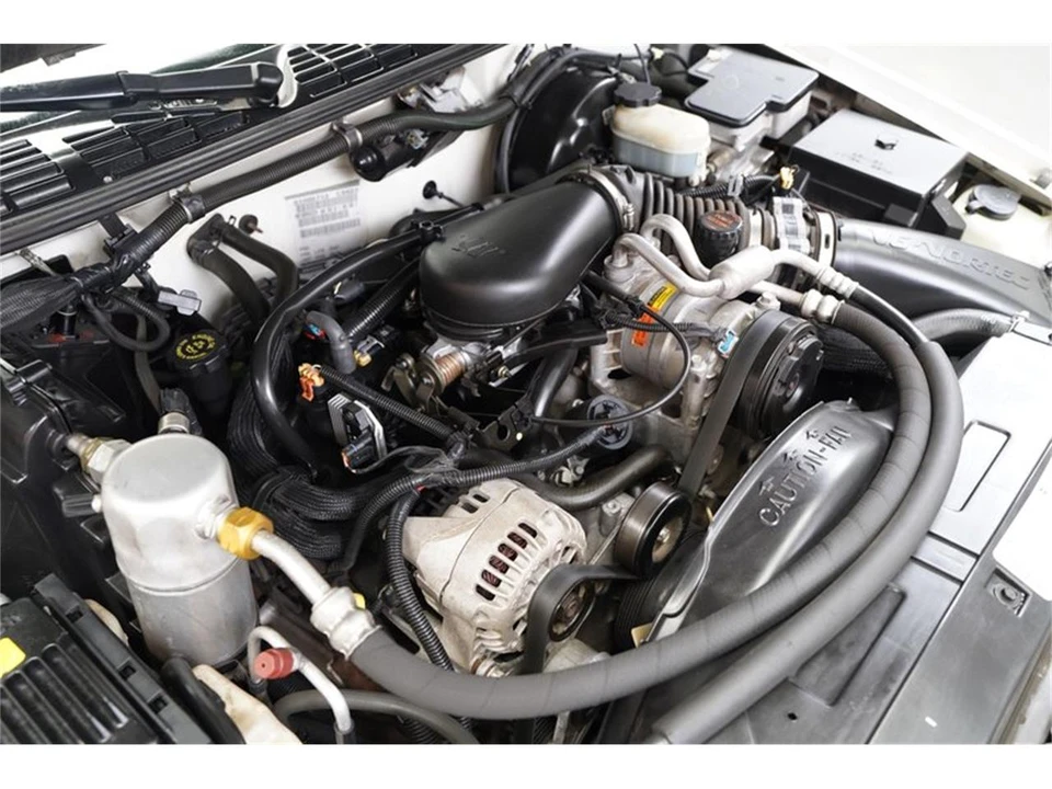 1998 Chevrolet S-10 - Image 18 of 31