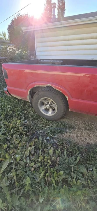1998 Chevrolet S-10 - Image 4 of 7