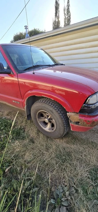 1998 Chevrolet S-10 - Image 7 of 7