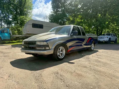 1998 Chevrolet S10 LS Extended Cab