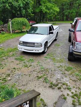 1998 Chevrolet S10 Extended Cab Pickup