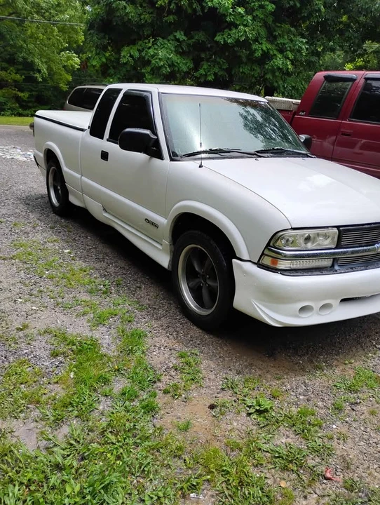 1998 Chevrolet S-10 - Image 2 of 4