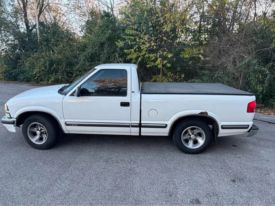 1998 Chevrolet S-10 - Image 4 of 16