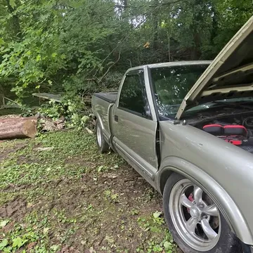 1998 Chevrolet S10 LS Pickup
