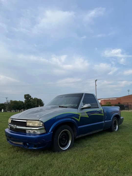 1998 Chevrolet S-10 - Image 2 of 4