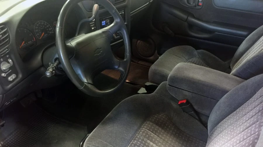 1998 Chevrolet S-10 - Image 4 of 8
