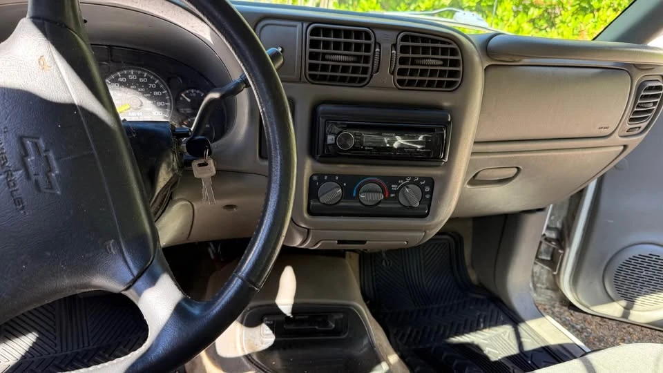 1998 Chevrolet SS - Image 12 of 16