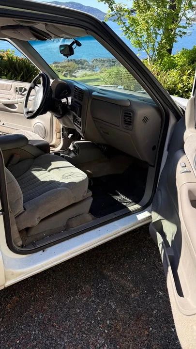 1998 Chevrolet SS - Image 10 of 16