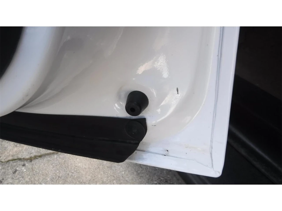 1998 Chevrolet Silverado - Image 11 of 31