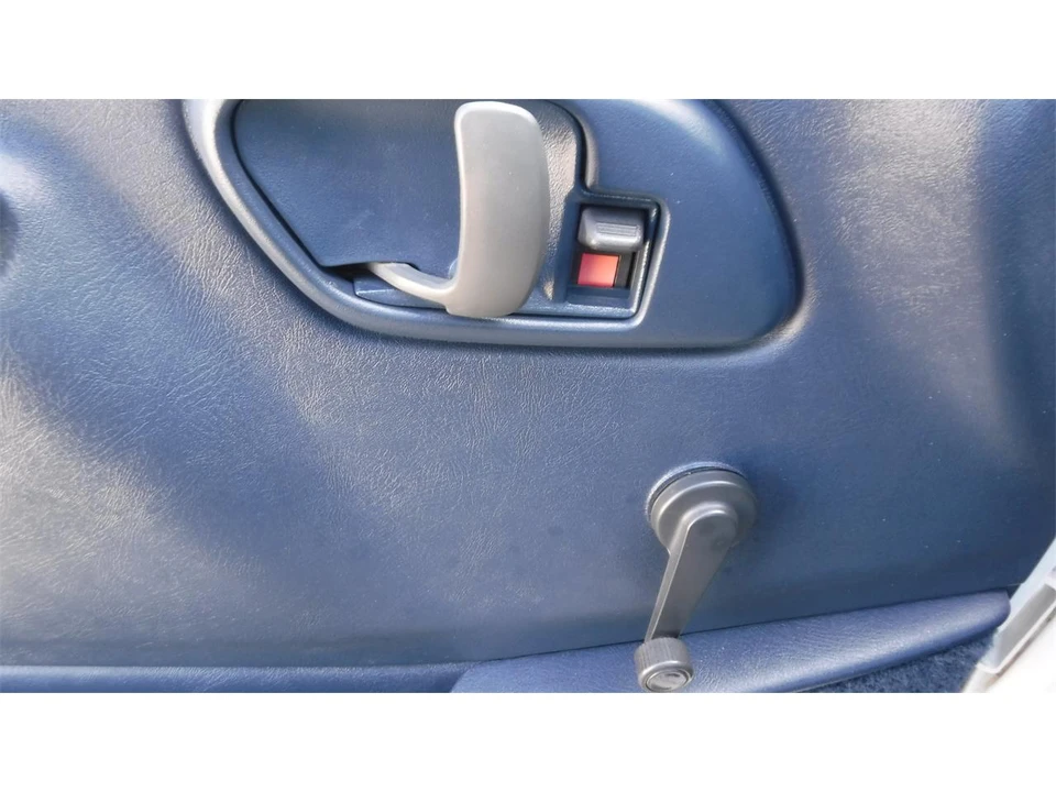 1998 Chevrolet Silverado - Image 14 of 31