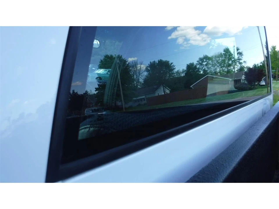 1998 Chevrolet Silverado - Image 30 of 31