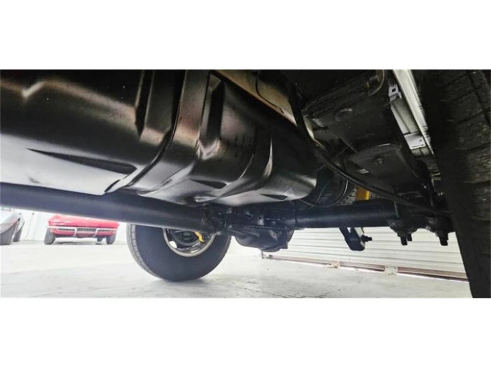 1998 Chevrolet Silverado - Image 8 of 30