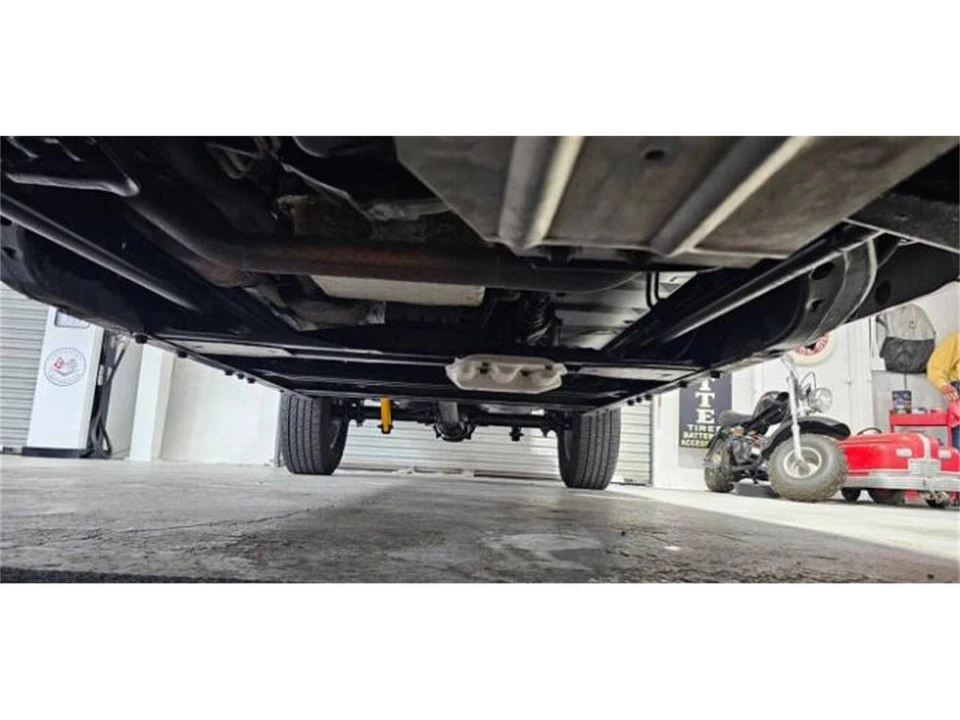 1998 Chevrolet Silverado - Image 13 of 30