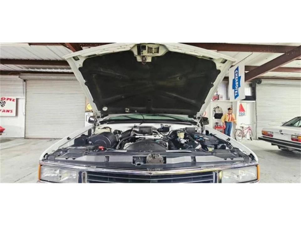 1998 Chevrolet Silverado - Image 18 of 30