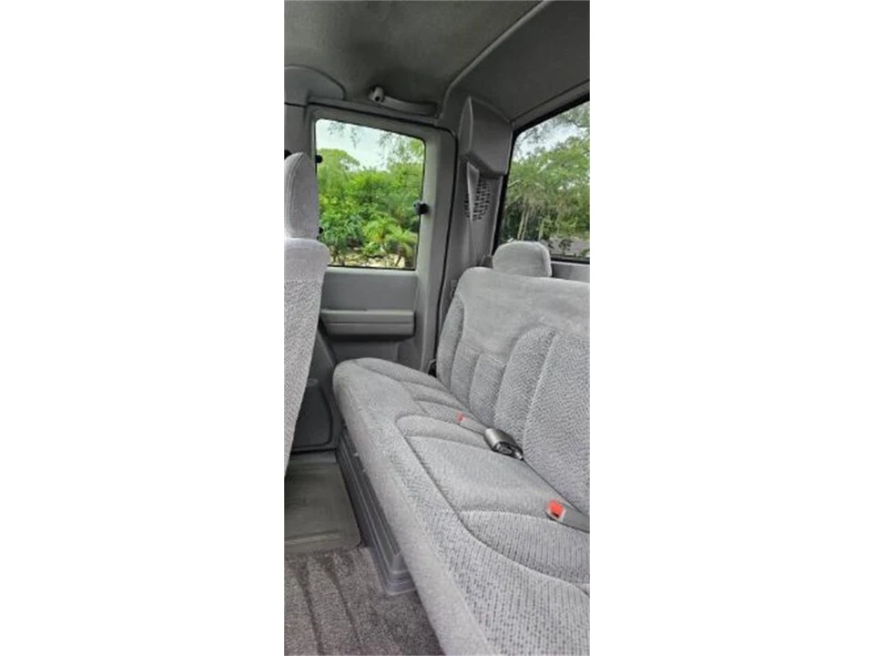 1998 Chevrolet Silverado - Image 27 of 30