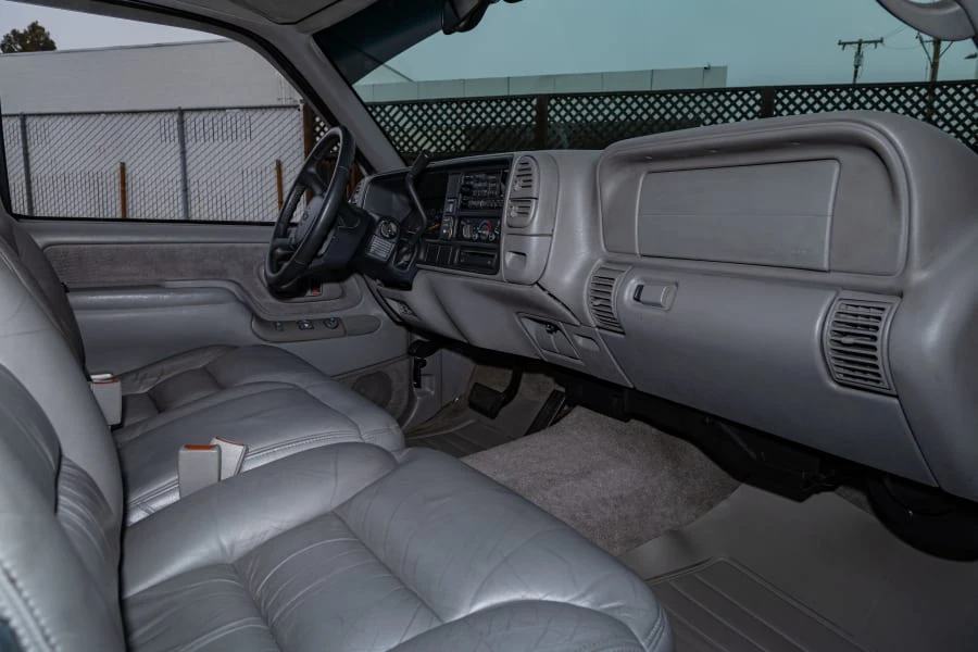 1998 Chevrolet Silverado - Image 20 of 30