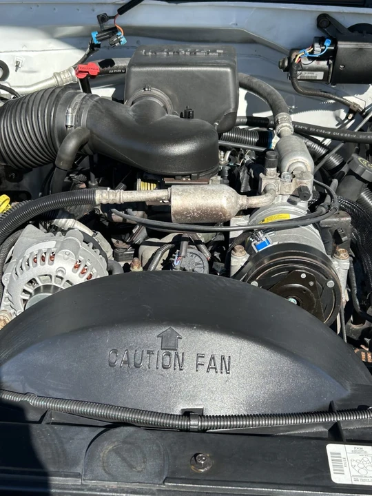 1998 Chevrolet Silverado - Image 13 of 14