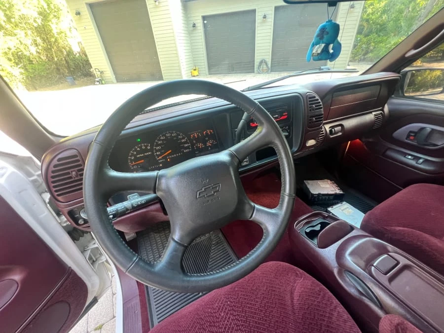 1998 Chevrolet Silverado - Image 11 of 16