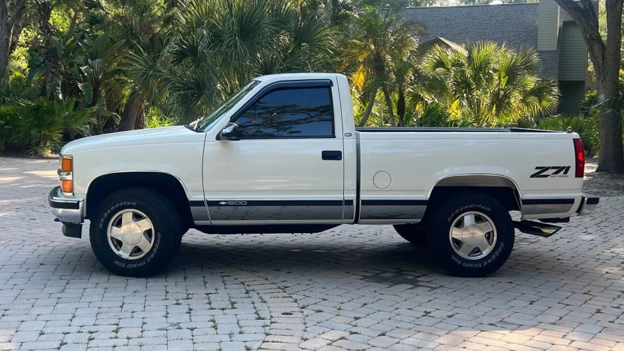 1998 Chevrolet Silverado - Image 2 of 16