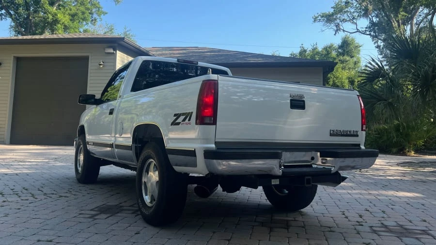 1998 Chevrolet Silverado - Image 10 of 16