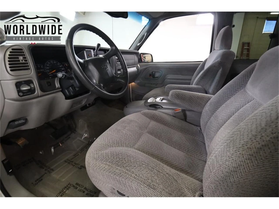 1998 Chevrolet Silverado - Image 27 of 31