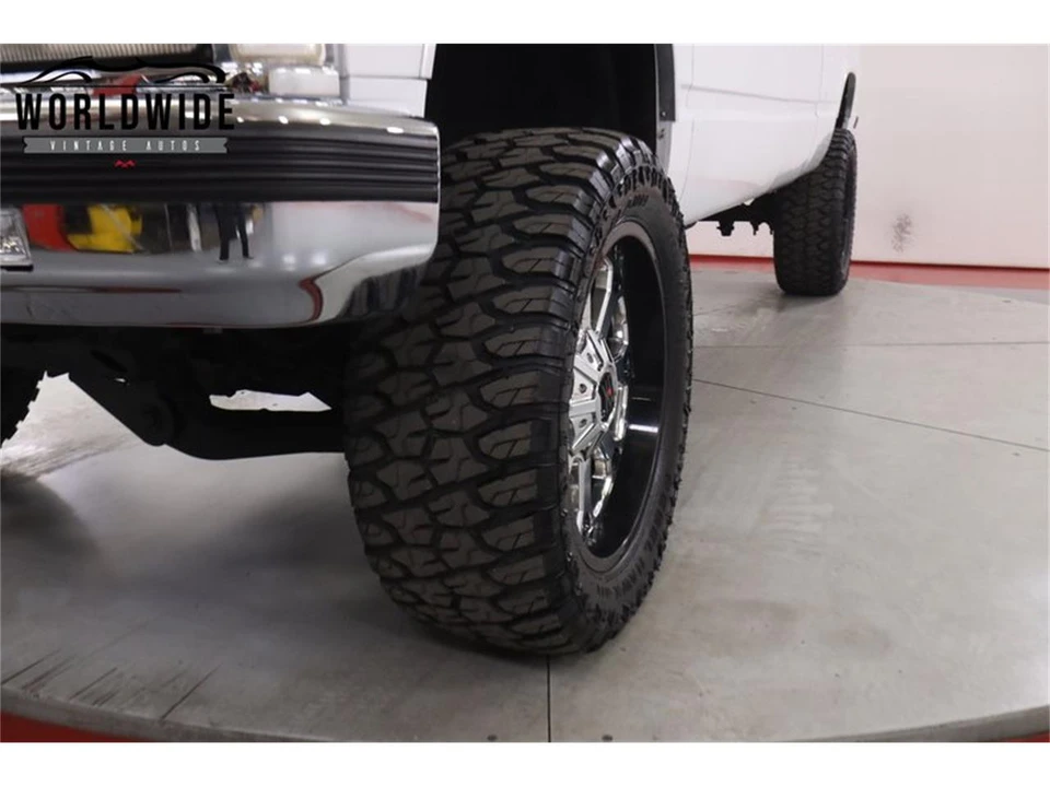 1998 Chevrolet Silverado - Image 11 of 31