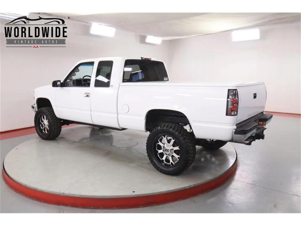 1998 Chevrolet Silverado - Image 5 of 31