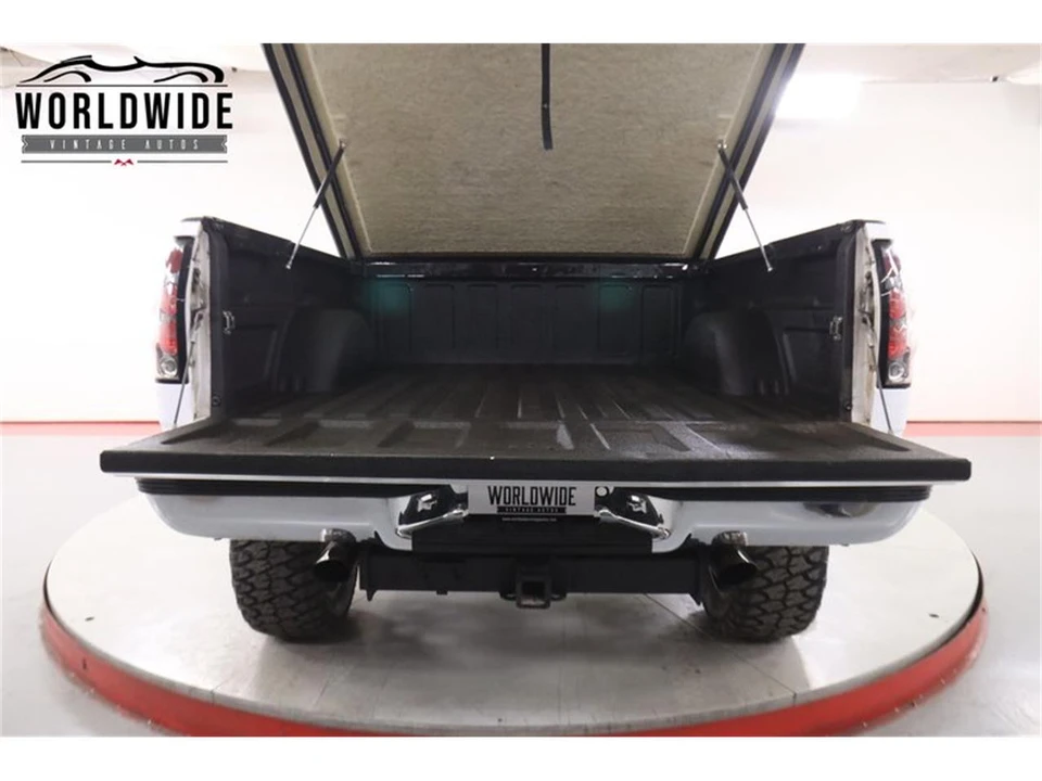 1998 Chevrolet Silverado - Image 19 of 31