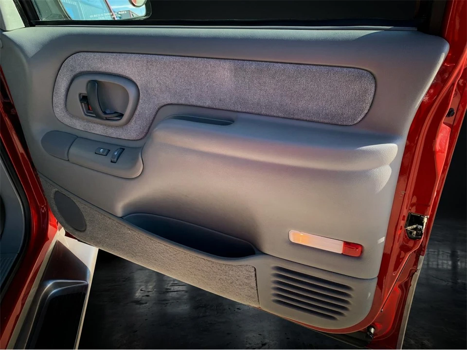 1998 Chevrolet C/K 4th Gen - Image 16 of 19