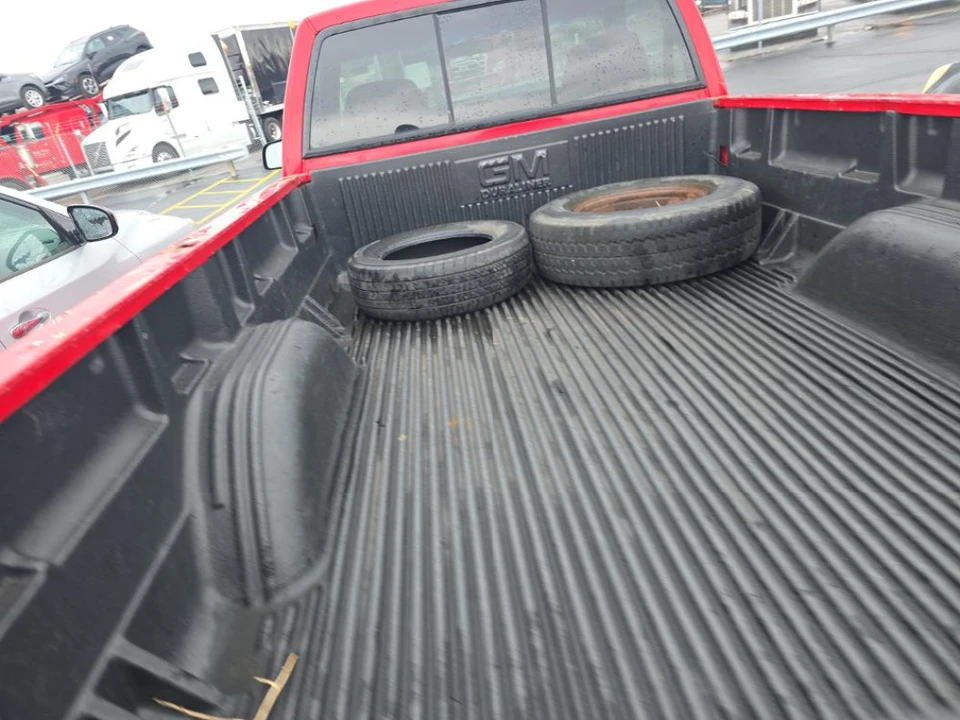 1998 Chevrolet Silverado Heavy Duty 1st Gen - Image 16 of 20