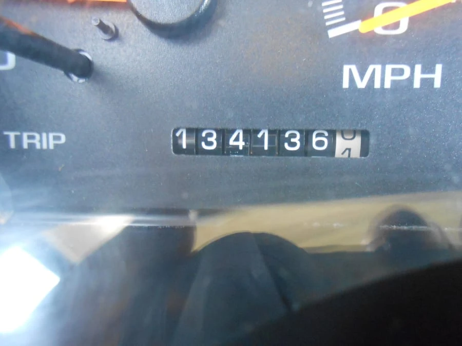 1998 Chevrolet Silverado - Image 6 of 8