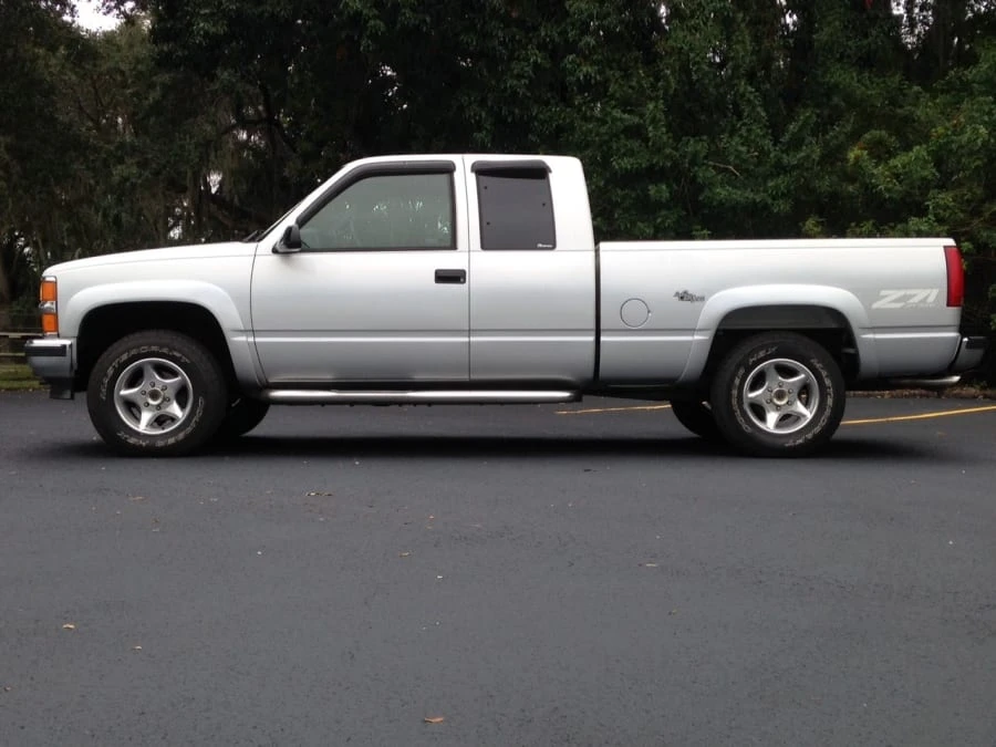 1998 Chevrolet Silverado - Image 2 of 11