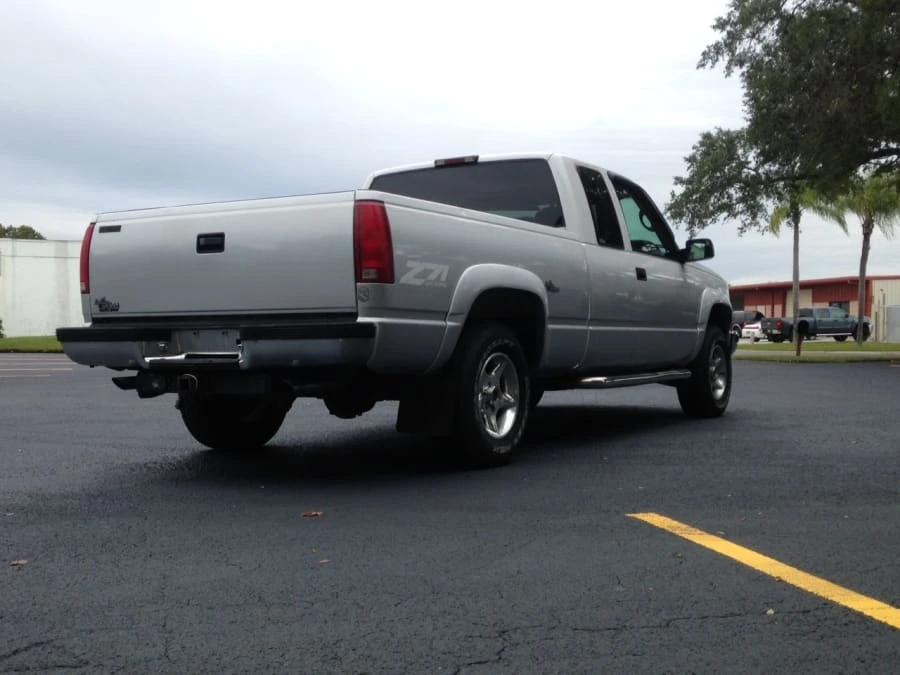1998 Chevrolet Silverado - Image 3 of 11