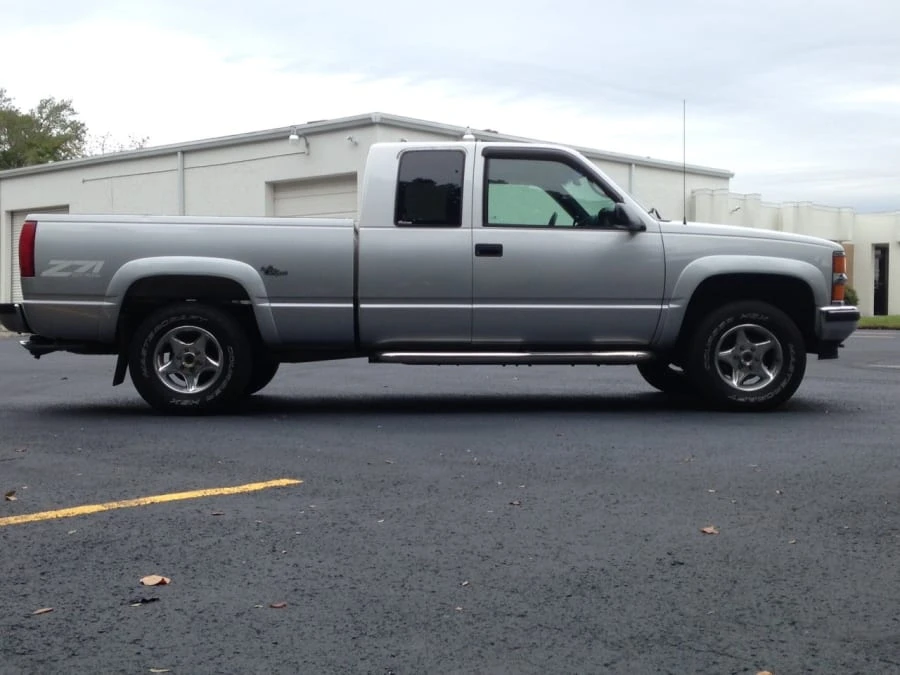 1998 Chevrolet Silverado - Image 10 of 11