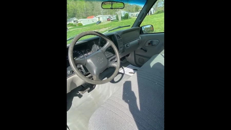 1998 Chevrolet Silverado - Image 3 of 7