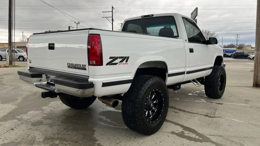 1998 Chevrolet Silverado - Image 11 of 12