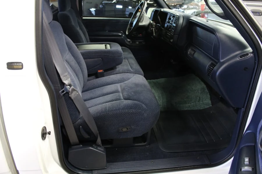 1998 Chevrolet Silverado - Image 5 of 5