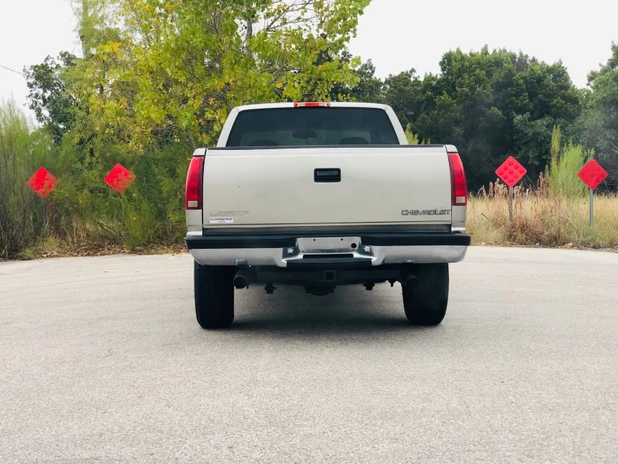 1998 Chevrolet Silverado - Image 12 of 13