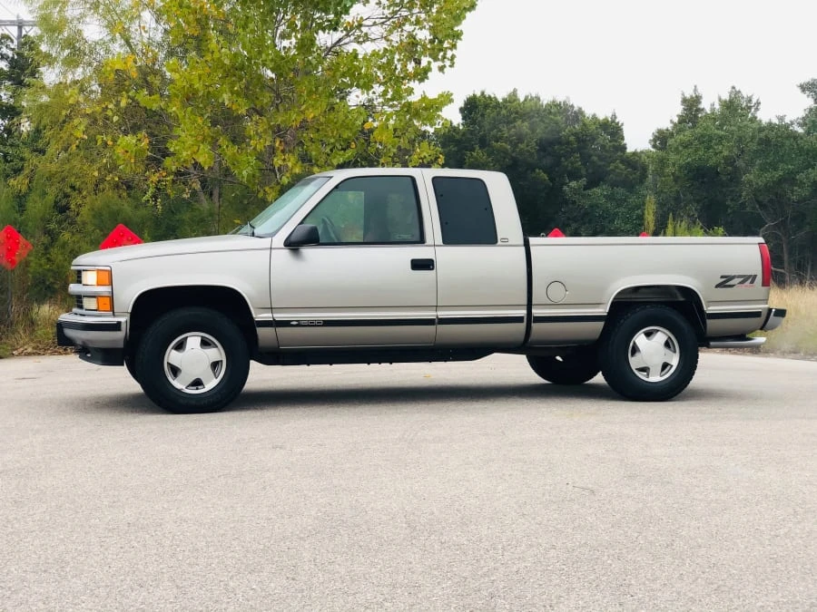 1998 Chevrolet Silverado - Image 2 of 13