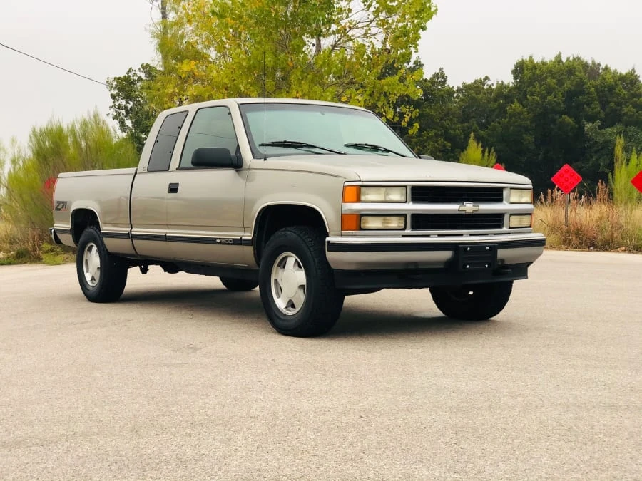 1998 Chevrolet Silverado - Image 10 of 13