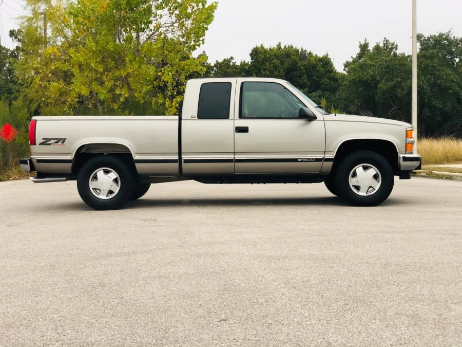 1998 Chevrolet Silverado - Image 11 of 13