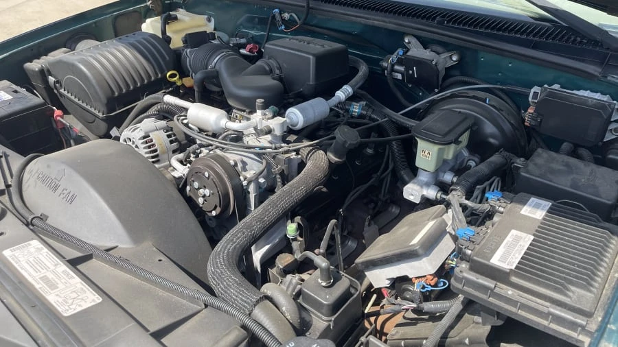 1998 Chevrolet Silverado - Image 7 of 17