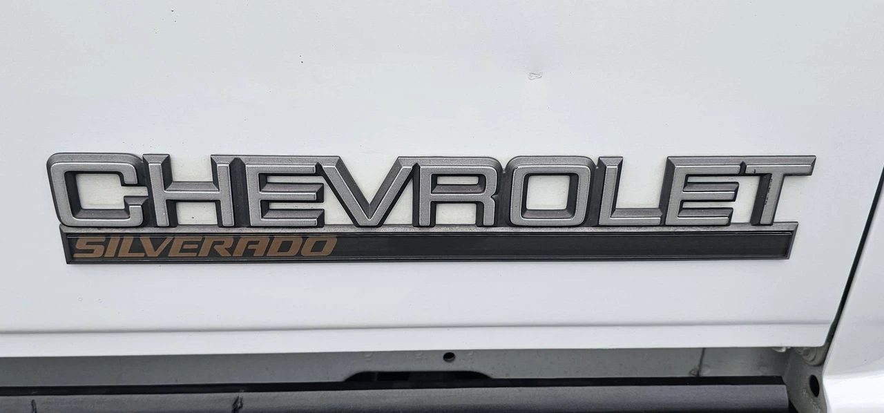 1996 Chevrolet C/K 4th Gen - Image 8 of 31