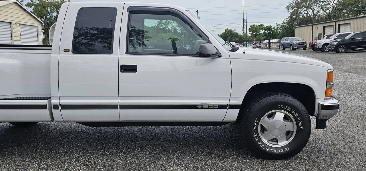 1996 Chevrolet C/K 4th Gen - Image 24 of 31